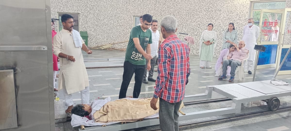 WhatsApp Image 2025-12-03 at 7.50.56 PM (2)